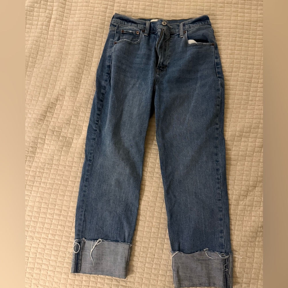 Abercrombie & Fitch Ultra High Rise Ankle Straight Curve Love 4Short Jeans